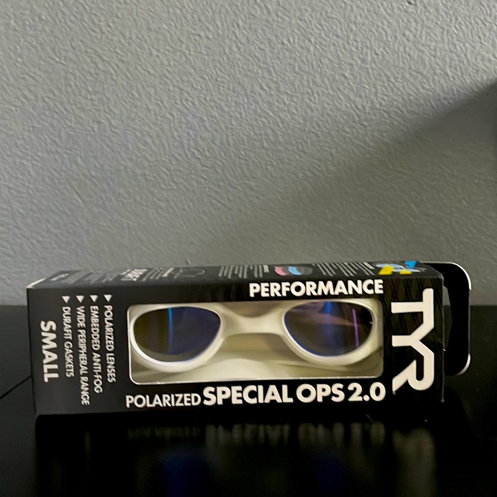 Brand new TYR performance polarized lenses goggles